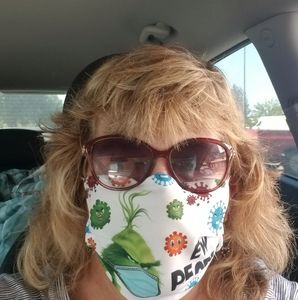 Meet your Posher, Heidi